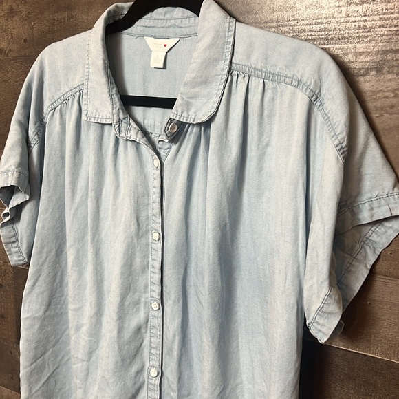 Light Blue Denim Shirt Sleeve Button Down Intro. Shirt - Picture 2 of 6